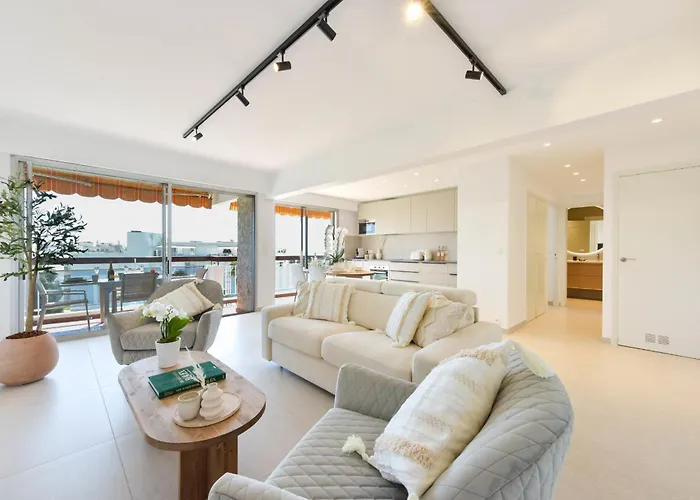 Luxury 1-br Sea View Parking Lejlighed Vallauris