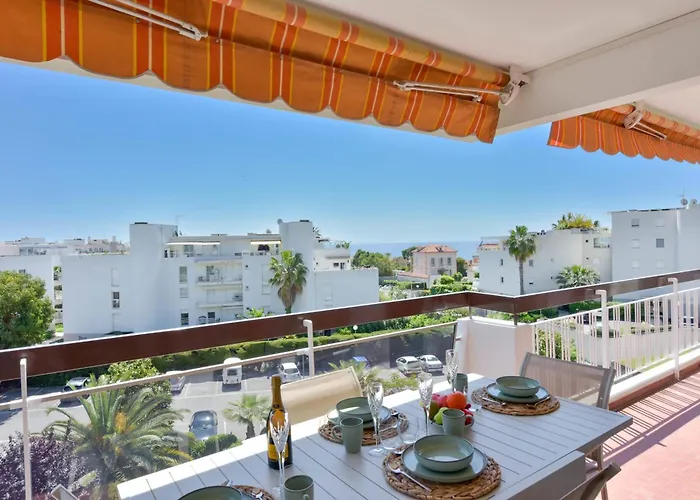 Luxury 1-br Sea View Parking * 발로리스