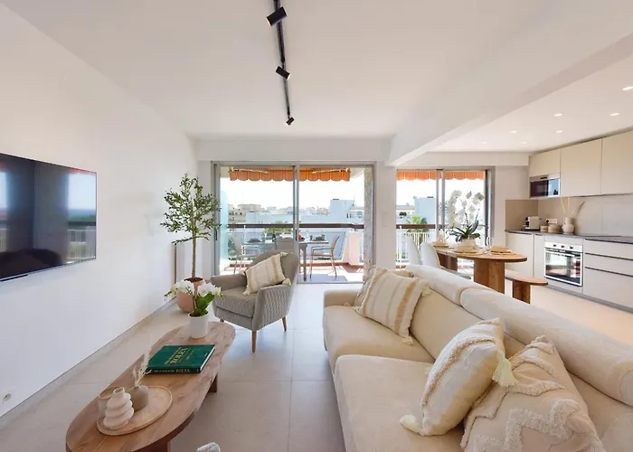 Luxury 1-br Sea View Parking