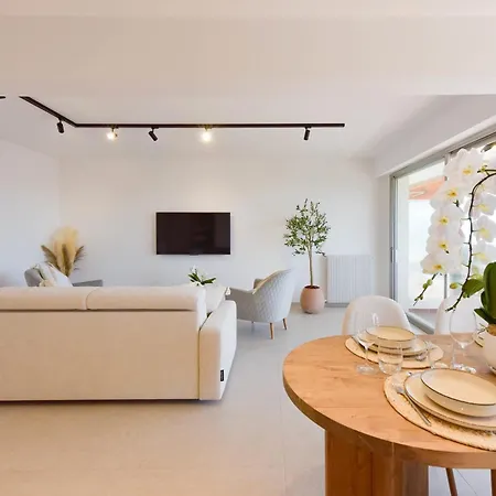 Luxury 1-br Sea View Parking 公寓