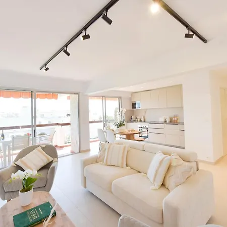 Luxury 1-br Sea View Parking